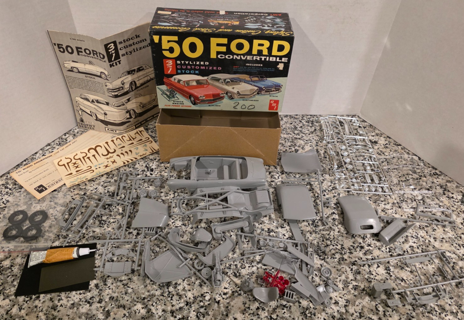 50 Ford Convertible 1950 1/25 Model Kit AMT Vintage MIB NEW Unbuilt