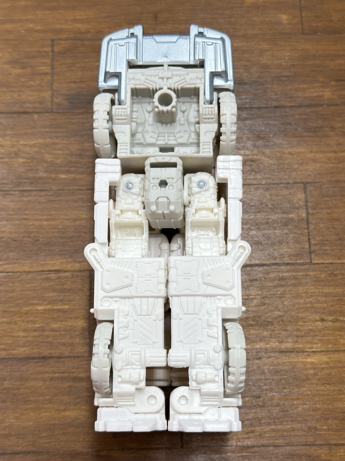 Transformers WFC Siege War for Cybertron Trilogy Ratchet Action Figure Walgreens
