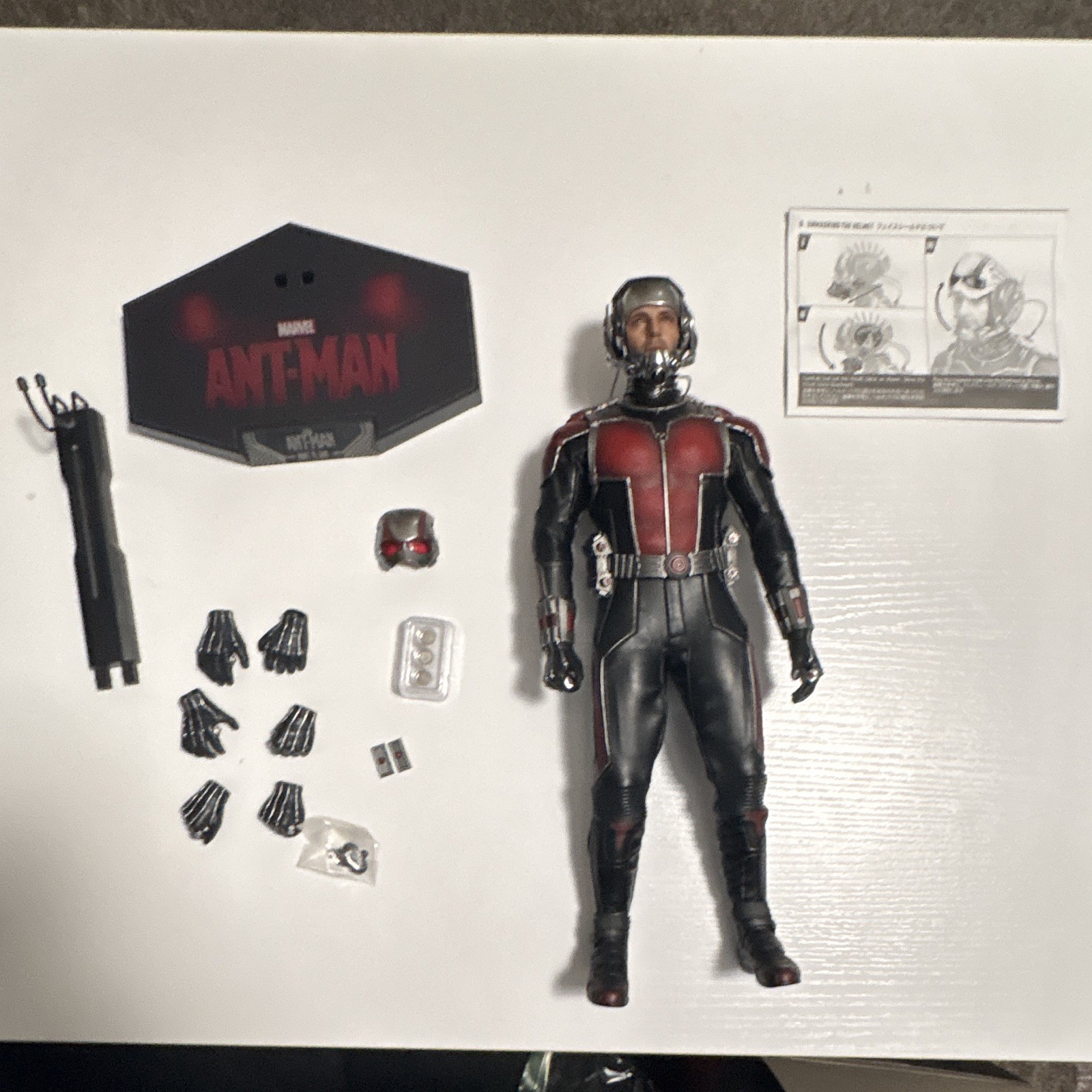 Hot toys Ant-Man MMS308 USED