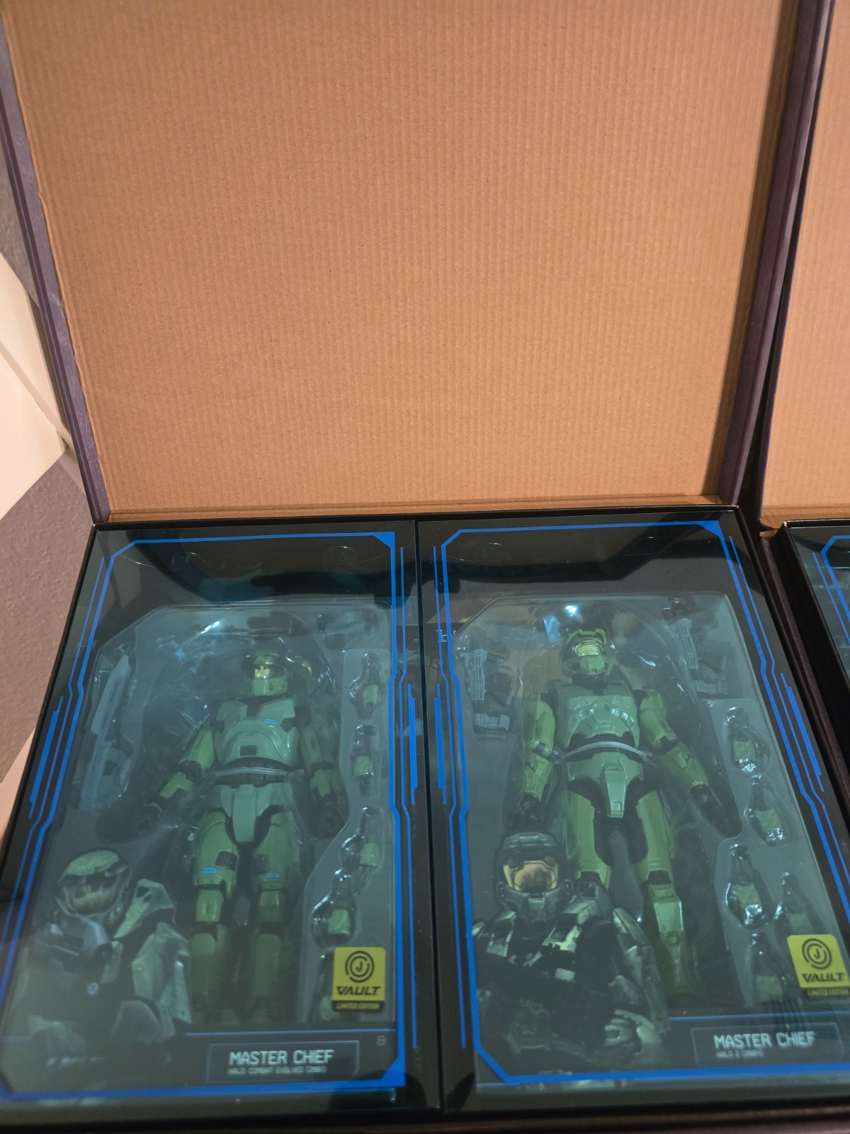 jazwares vault master chief complete set