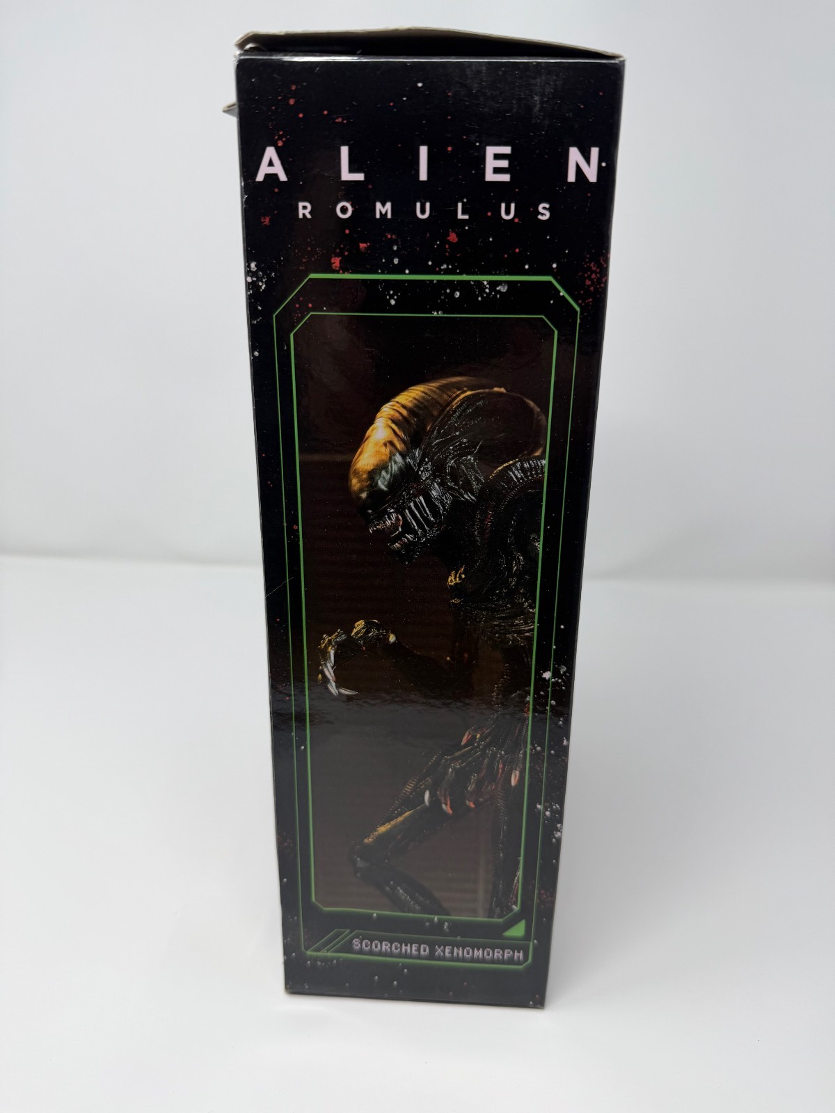 Alien Romulus Scorched Xenomorph Action Figure NECA Sealed New