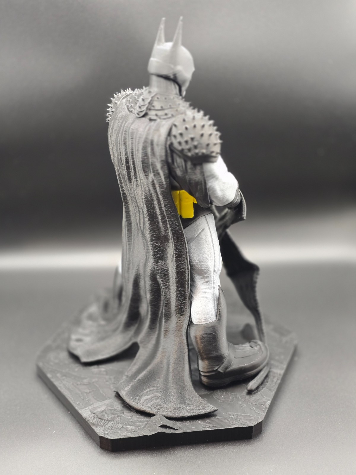 Absolute Batman Fan Art Statute / DC Comics/ Batman/ HUGE 10 inches in height