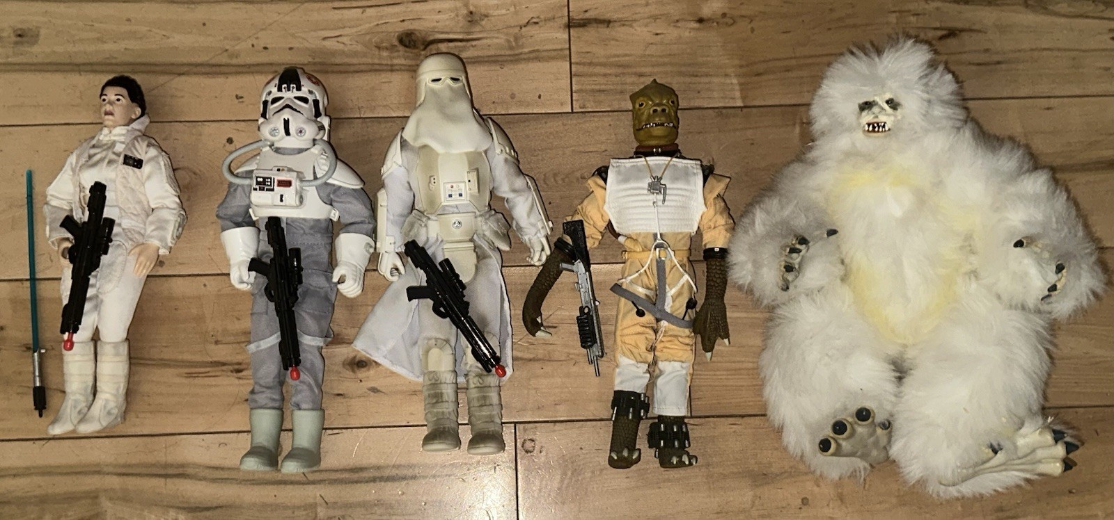 Star Wars 12” Lot Leia Hoth AT AT Driver Snowtrooper Wampa Bossk As Shown Vf/Nm