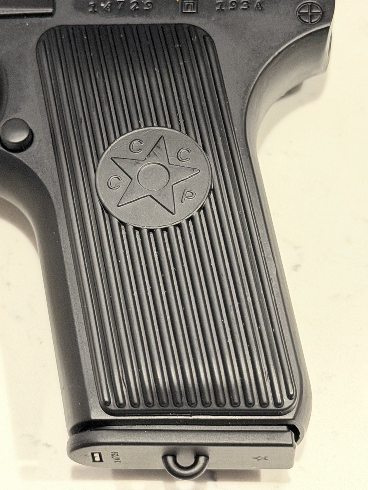 ALLOY Army Tokarev TT-33 Shell Eject COLLECTORS Toy Gun 1:2 Metal Rare Russian