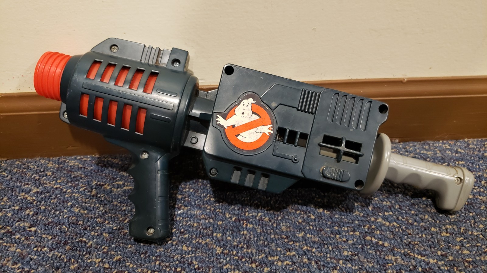 2020 Hasbro Ghostbusters Proton Pack With Proton Blaster & 1984 GhostPopper Lot