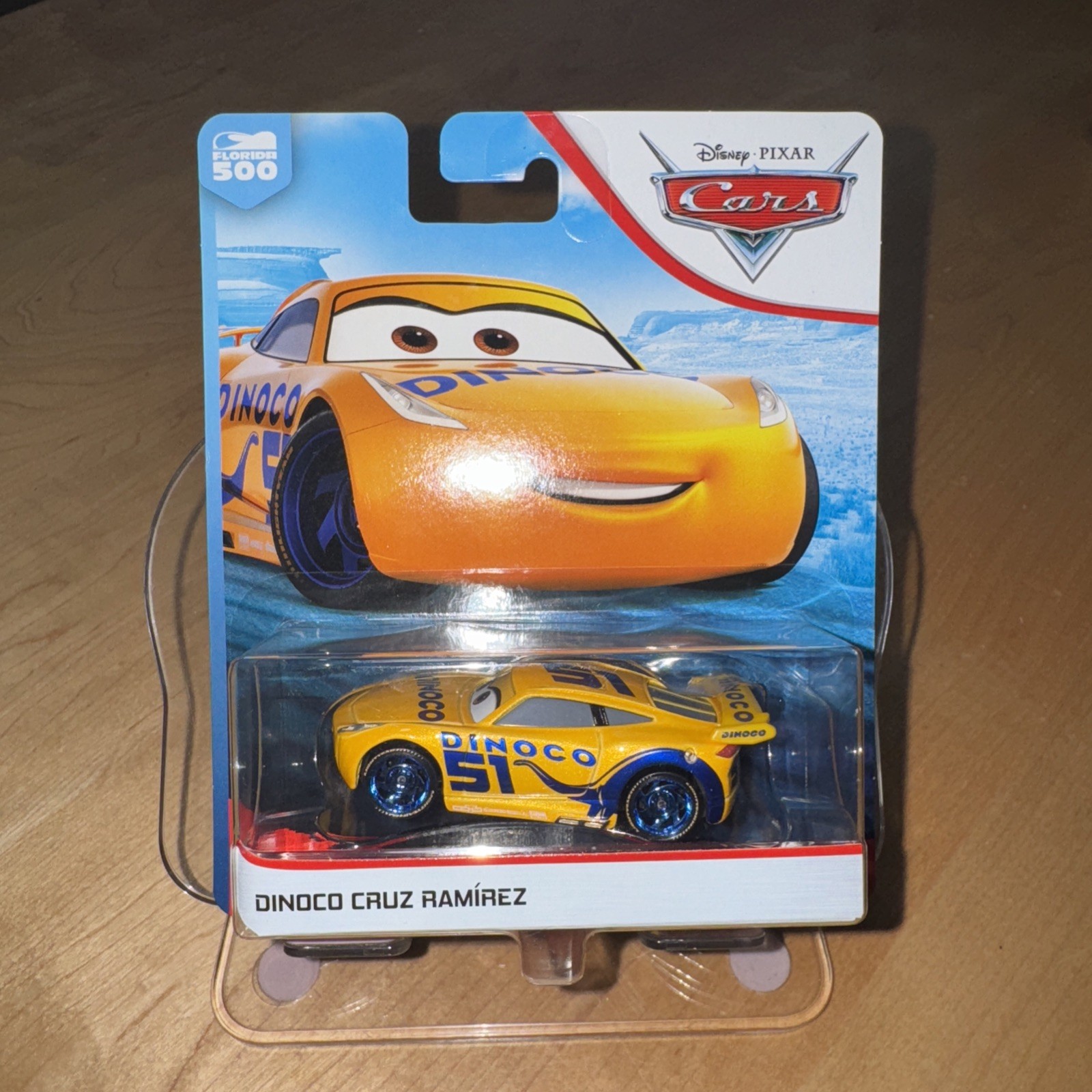 Disney Pixar Cars 3 – Dinoco Cruz Ramirez – Diecast Toy Vehicle 2018mattel ***