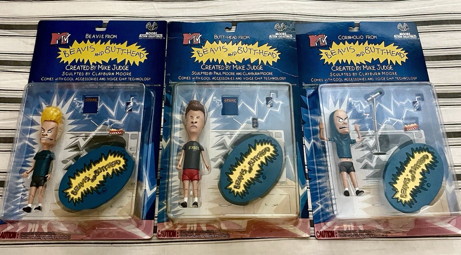 Vintage Moore action 1998 Beavis And Butt-Head Figures with extra batteries.
