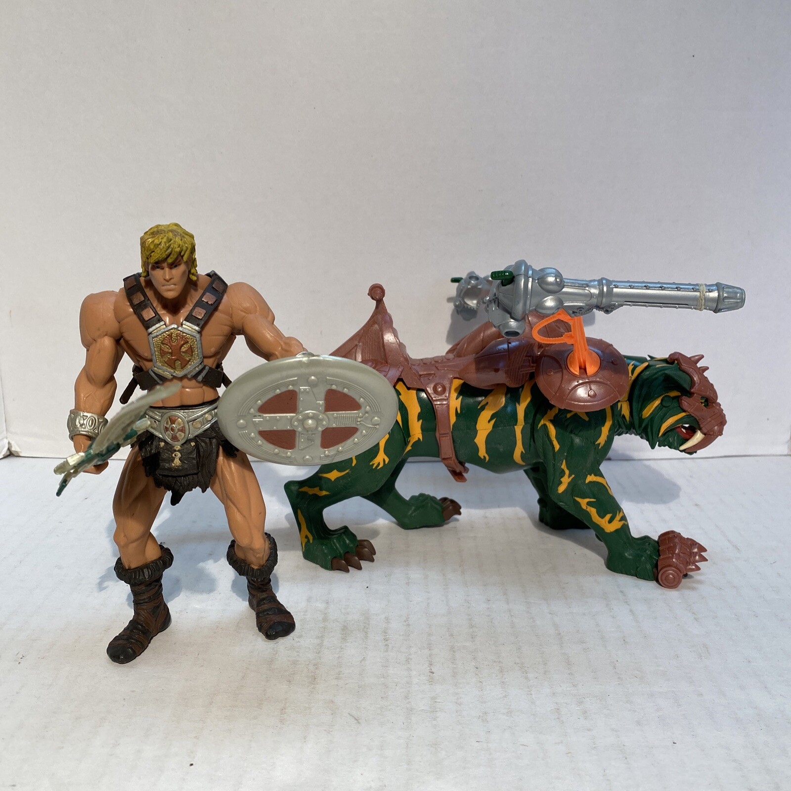 Masters of the Universe MOTU 200x He-Man & Battle Cat Lot Mattel Incomplete