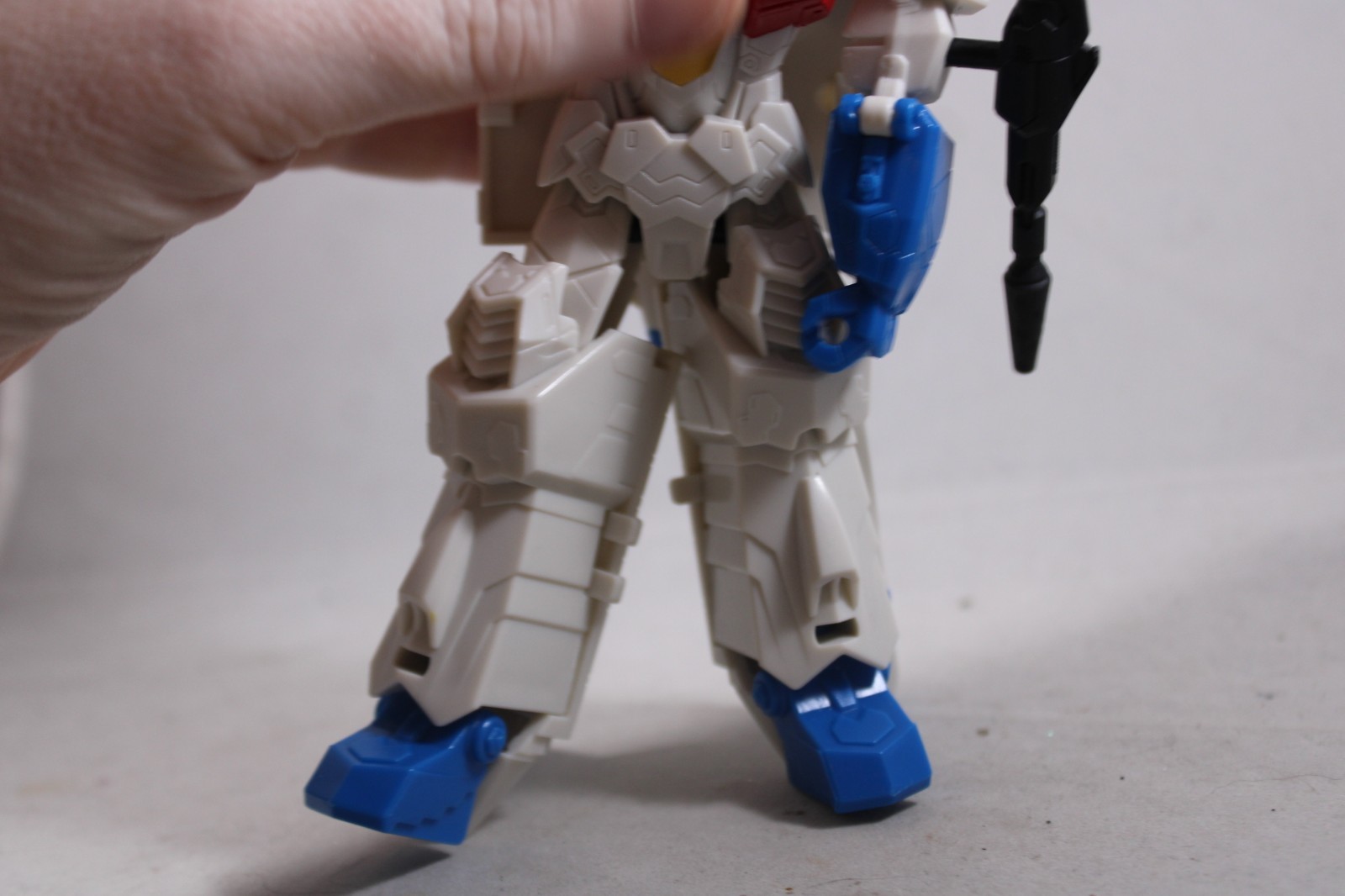 INCOMPLETE – Transformers More Than Meets The Eye STARSCREAM 6&Prime; Action Figure