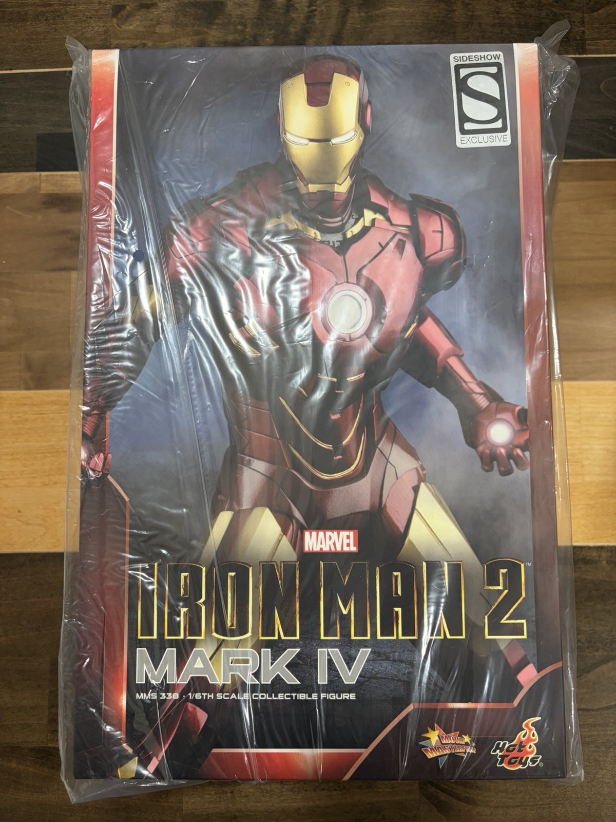 Hot Toys MMS338 Iron Man Mark IV Exclusive 1/6 Scale Figure Marvel