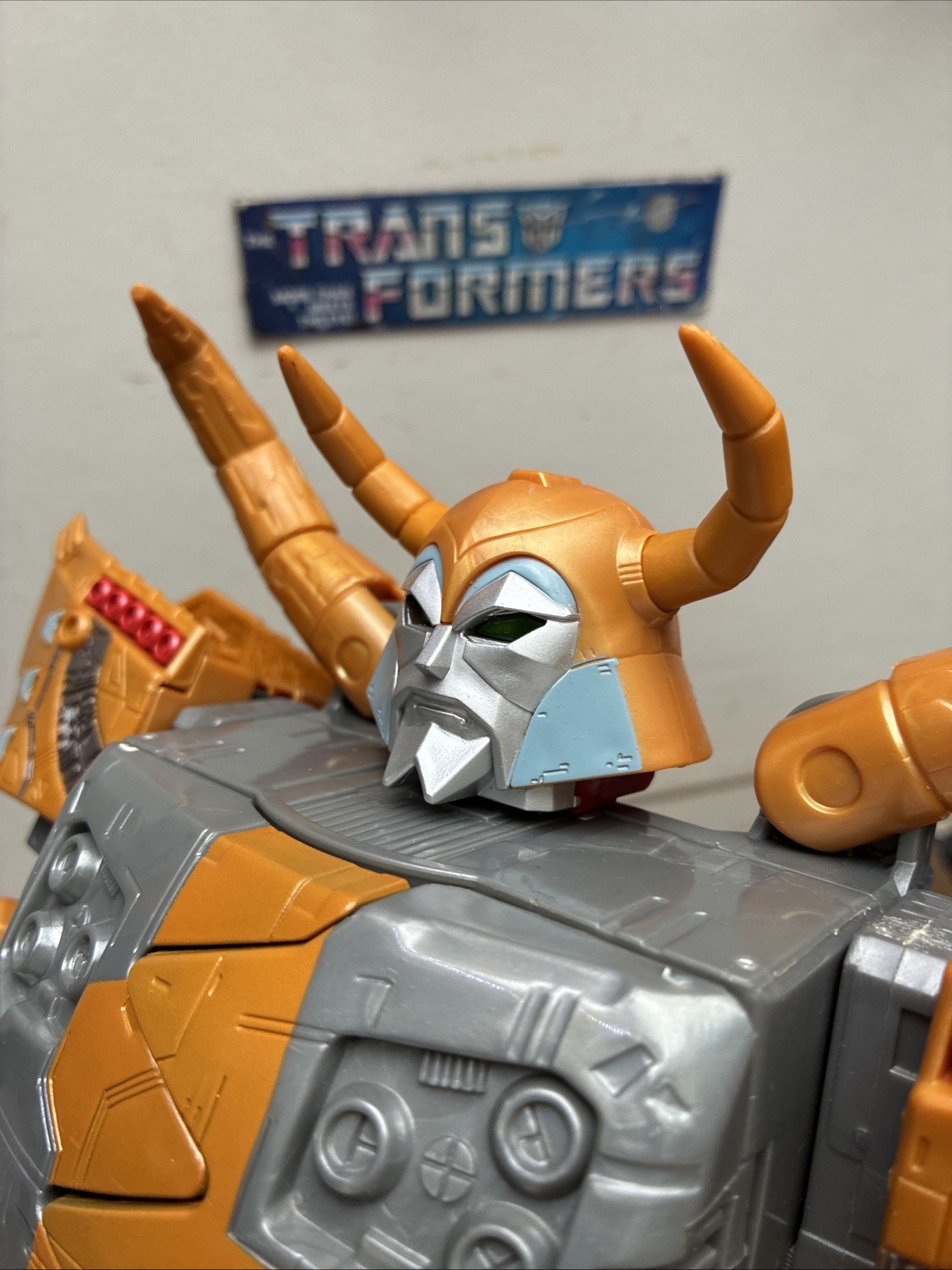 Transformers Haabro 2016 Platinum Edition Unicron Universal Dominator Complete