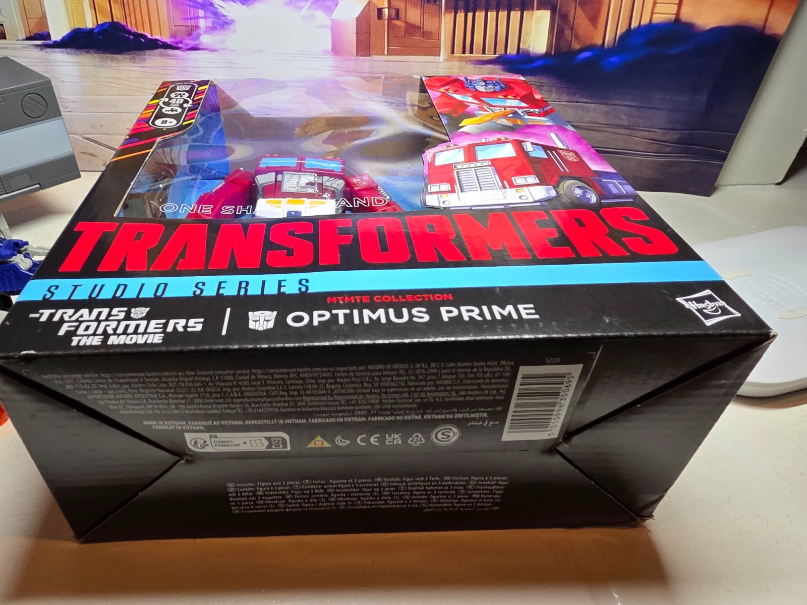 NEW Transformers Studio MTMTE Leader 86 Optimus Prime Damaged Box SHIP GLOBAL