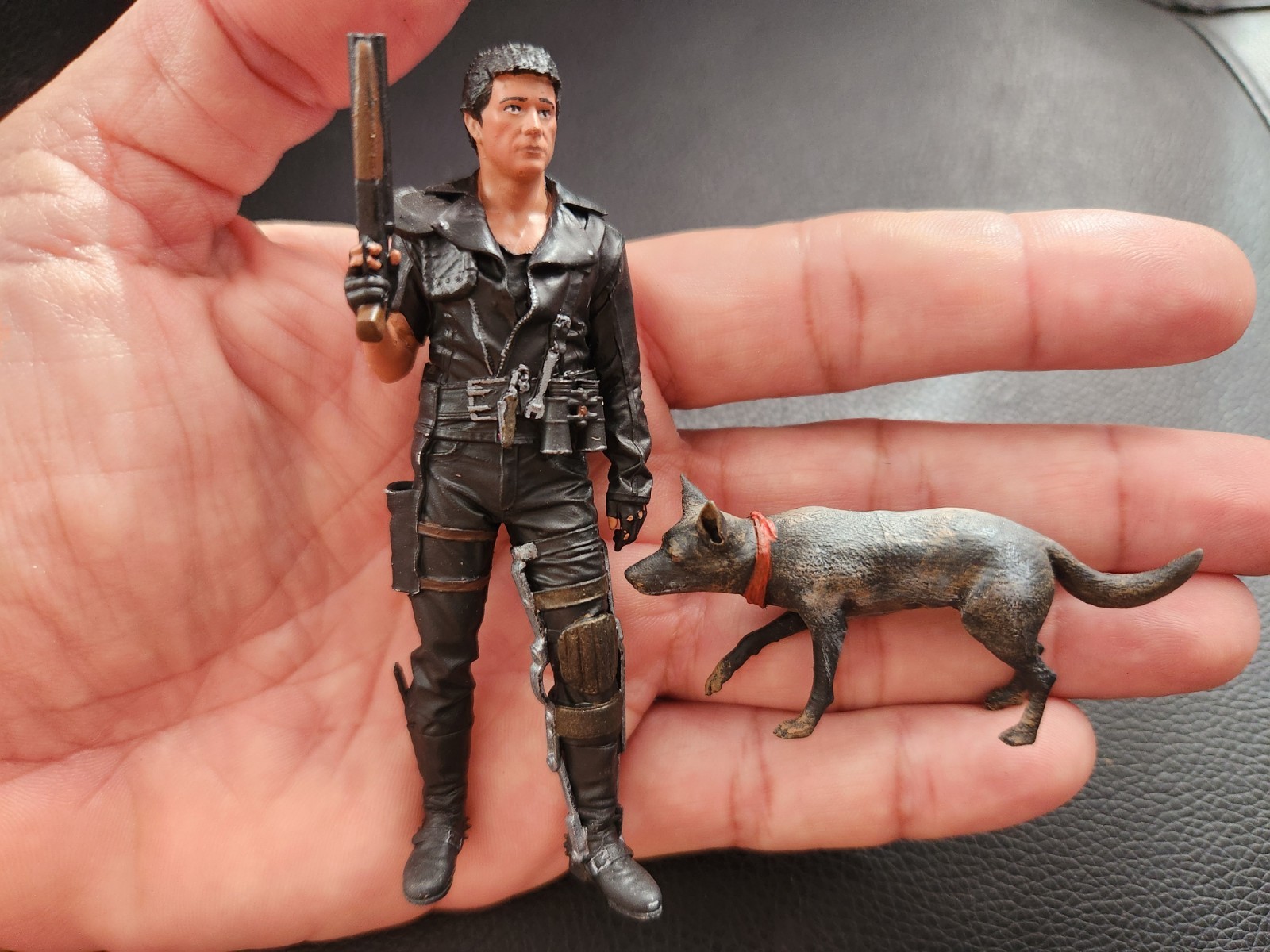 Mad Max 2 (with Dog) Painted Figures SET 1/18 Scale Diorama (Handmade Accessory)