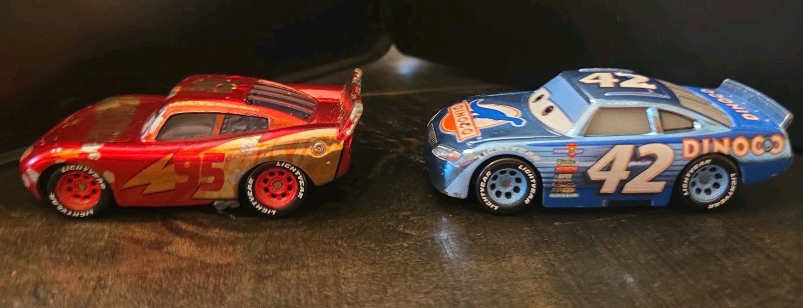 Set Disney Pixar Cars Target Only Rust-Eze McQueen & Metallic Cal Weathers Lot