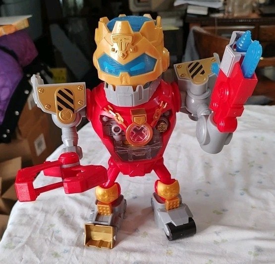 Treasure X Robots Gold Mega Treasure Bot Incomplete