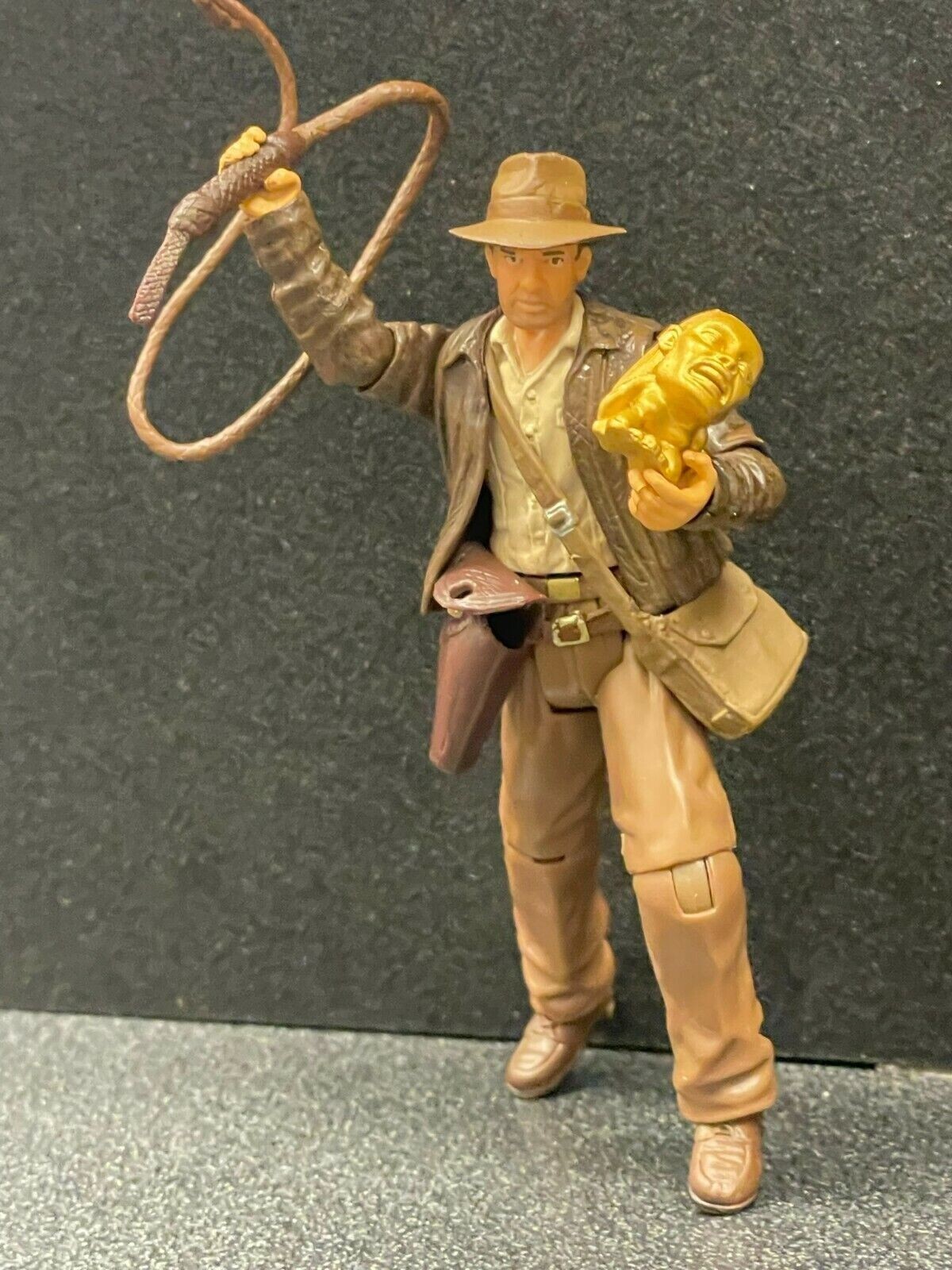 Hasbro Indiana Jones Action Figure 3.75&Prime; w/Accessories INDY With IDOL 2007 MINT