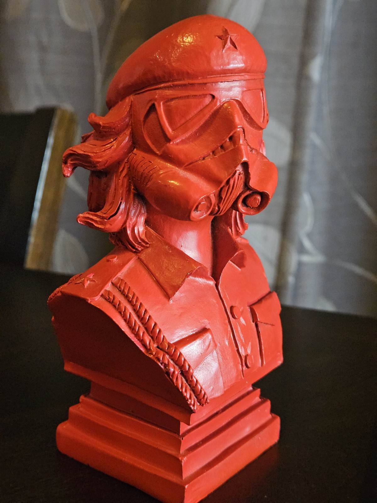 URBAN MEDIUM CHE TROOPER SCULPTURE BUST RED SIGNED RARE Star Wars Banksy Obey