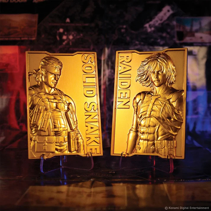 Metal Gear Solid 2 Solid Snake 24k Gold Limited Edition Ingot Metal Card Figure