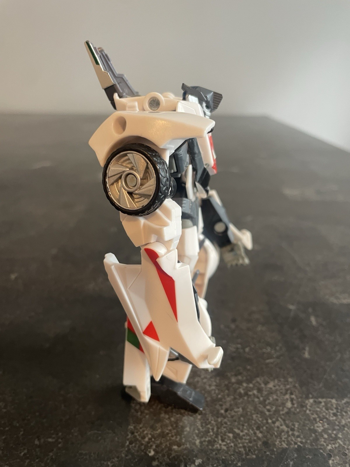 Transformers Prime RID Deluxe Class Autobot Wheeljack 2011