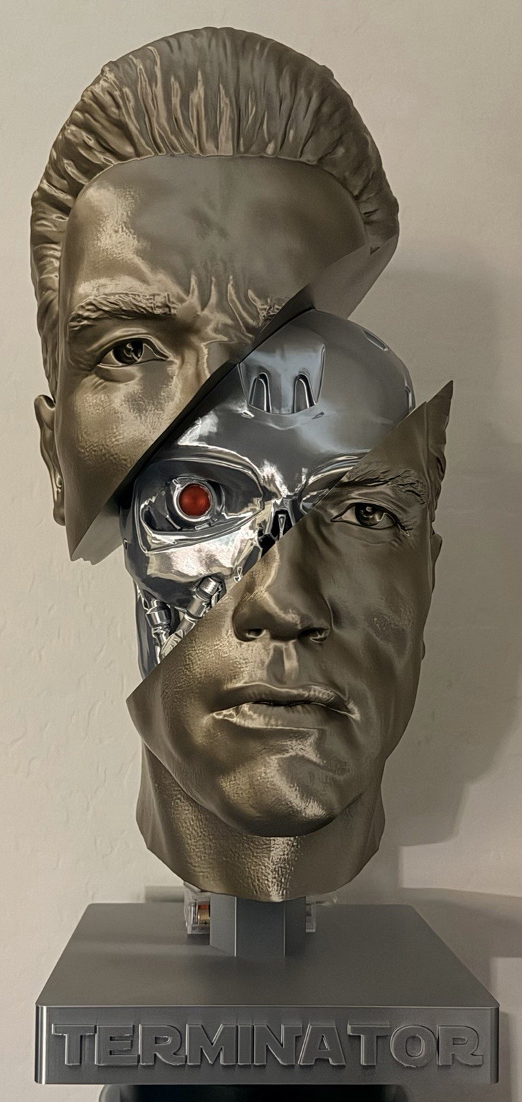 3D Printed Terminator T800 Like 20” Statue Lighted Eye And LED Kit w Remote New