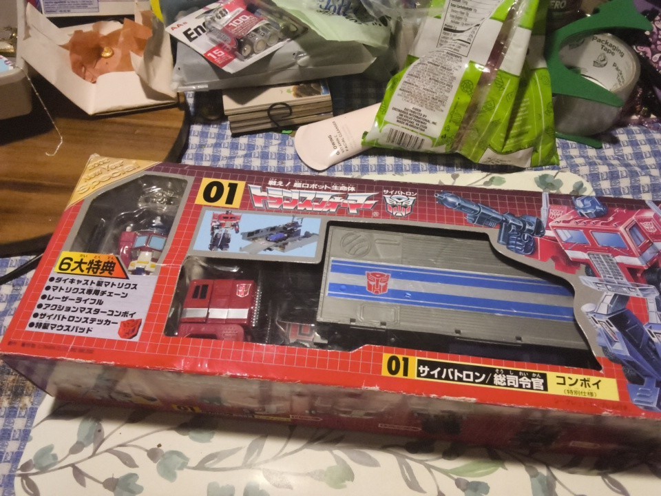 Takara Convoy 01 Action Figure Transformers Plastic Metal Autobot Truck Diecast