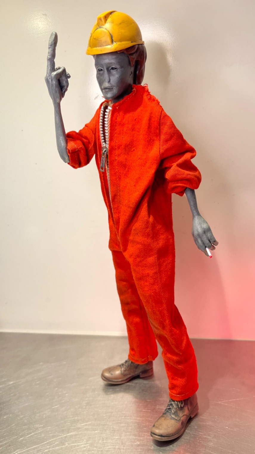 1:6 Custom Gray Construction Site middle finger Alien Figure Sideshow, Model Kit