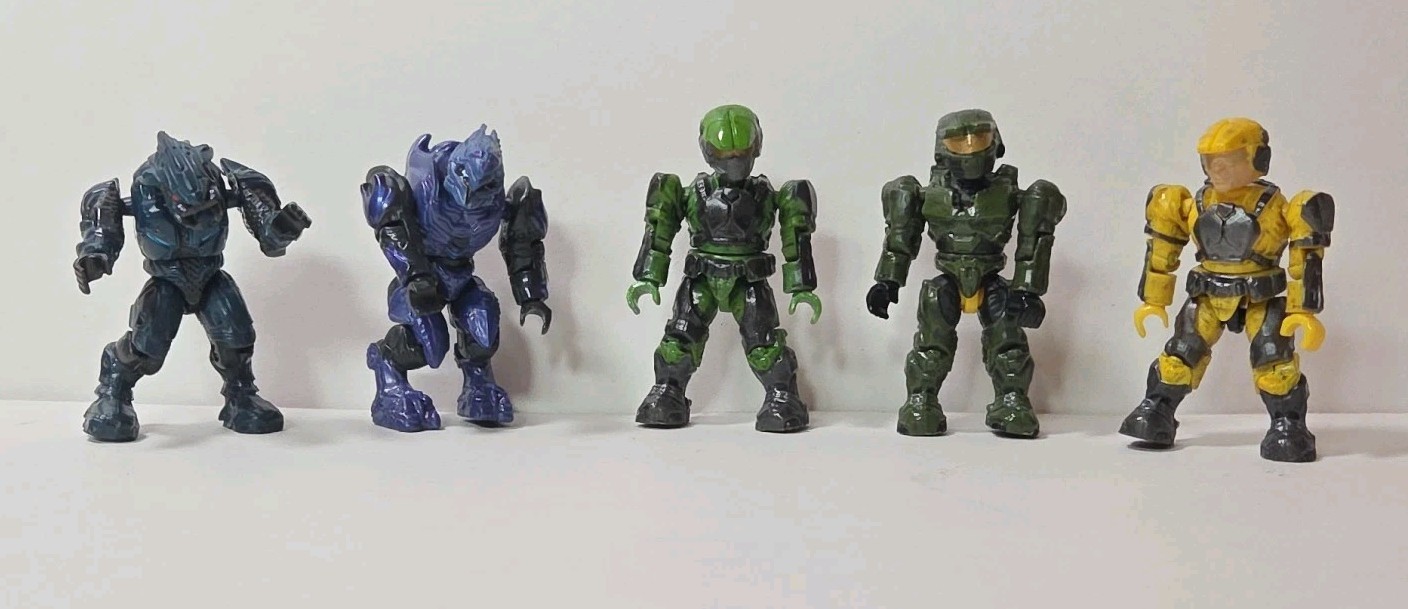 Mega Bloks Halo Mini Figures Lot of 5 Spartans & Covenant Brutes