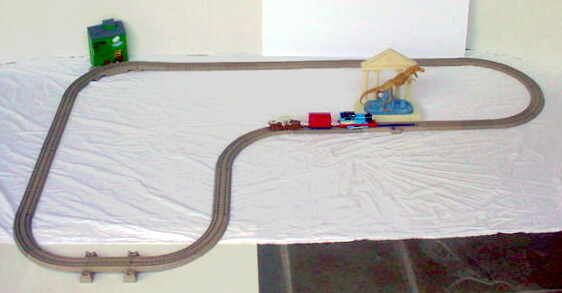 Motorized Thomas Train HUGE Layout LOT Trackmaster + Sodor Museum Dinosaur