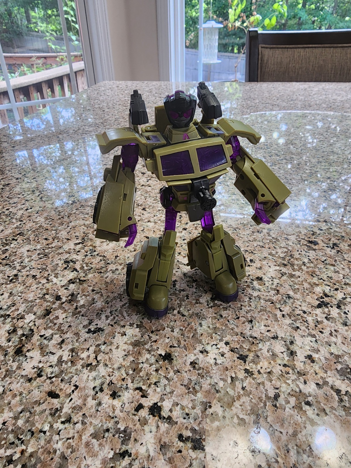 Transformers Animated Swindle Deluxe Action Figure 2008 Not Complete