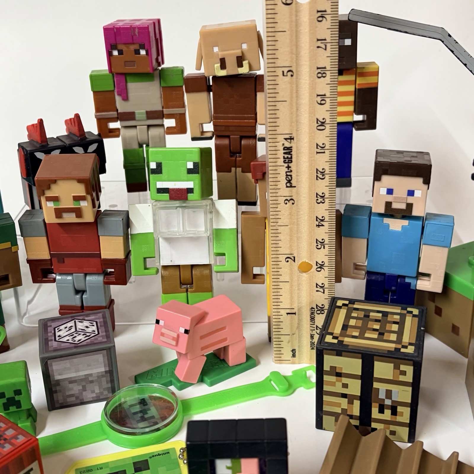 Minecraft Creator Action Figures Toy Lot Of 30 Ender Dragon Blocks Mixed Lot Toy