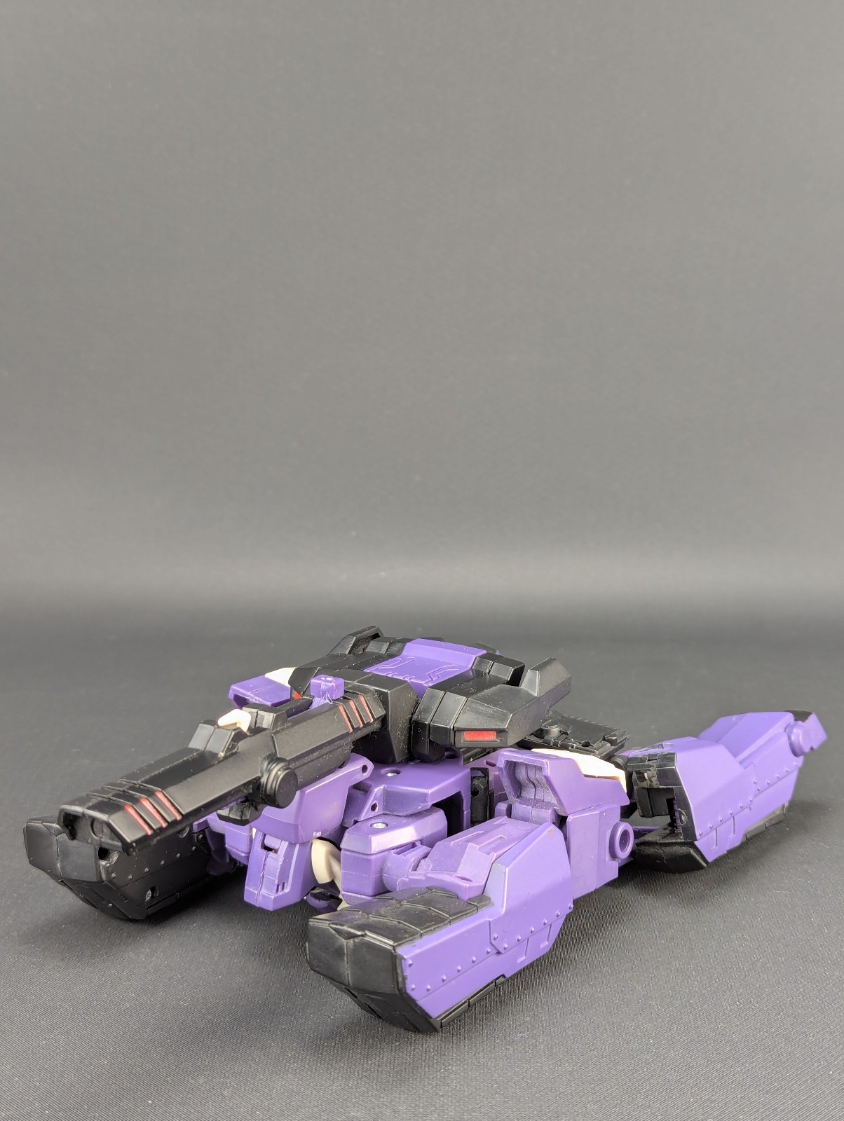 Transformers Animated Shockwave complete Hasbro 2009 Voyager Purple Target