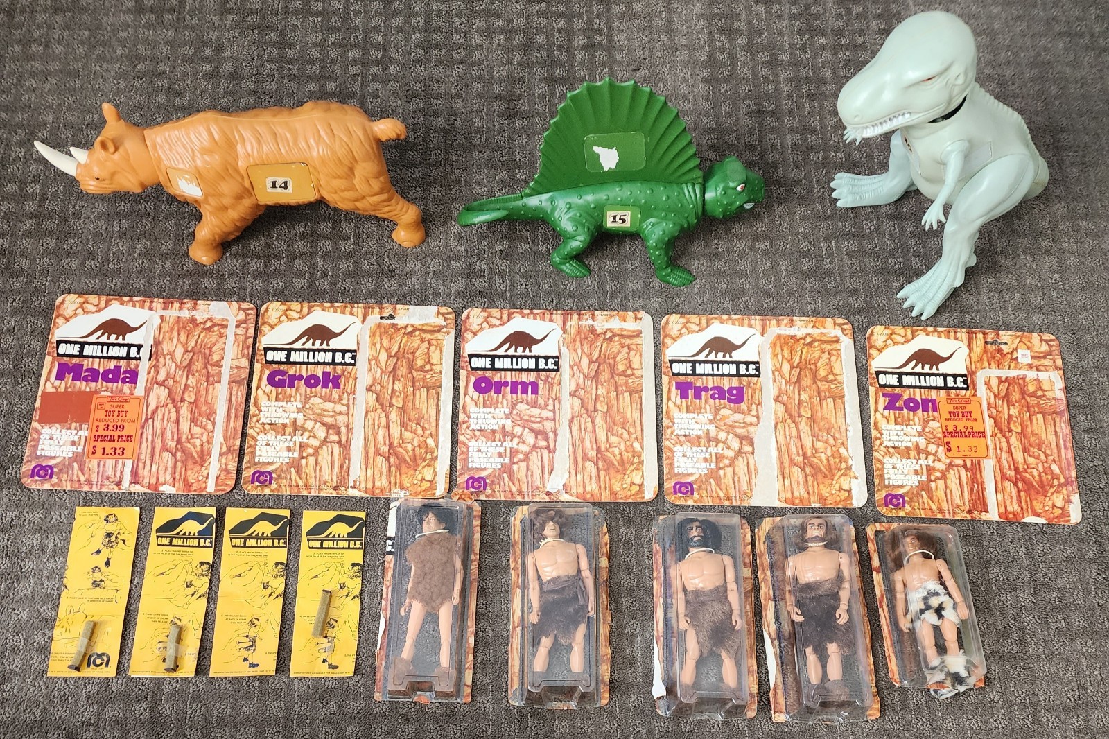 Rare 1977 Mego ONE MILLION BC ENTIRE COLLECTION OF ALL FIGURES AND 3 DINOSAURS
