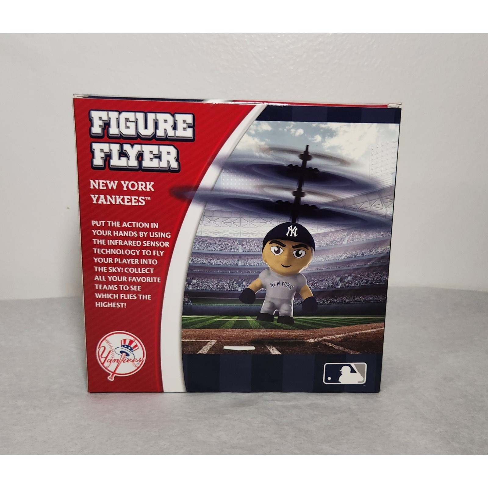 Figure Flyer New York Yankees MLB Hover Technology Indoor Use Brand New