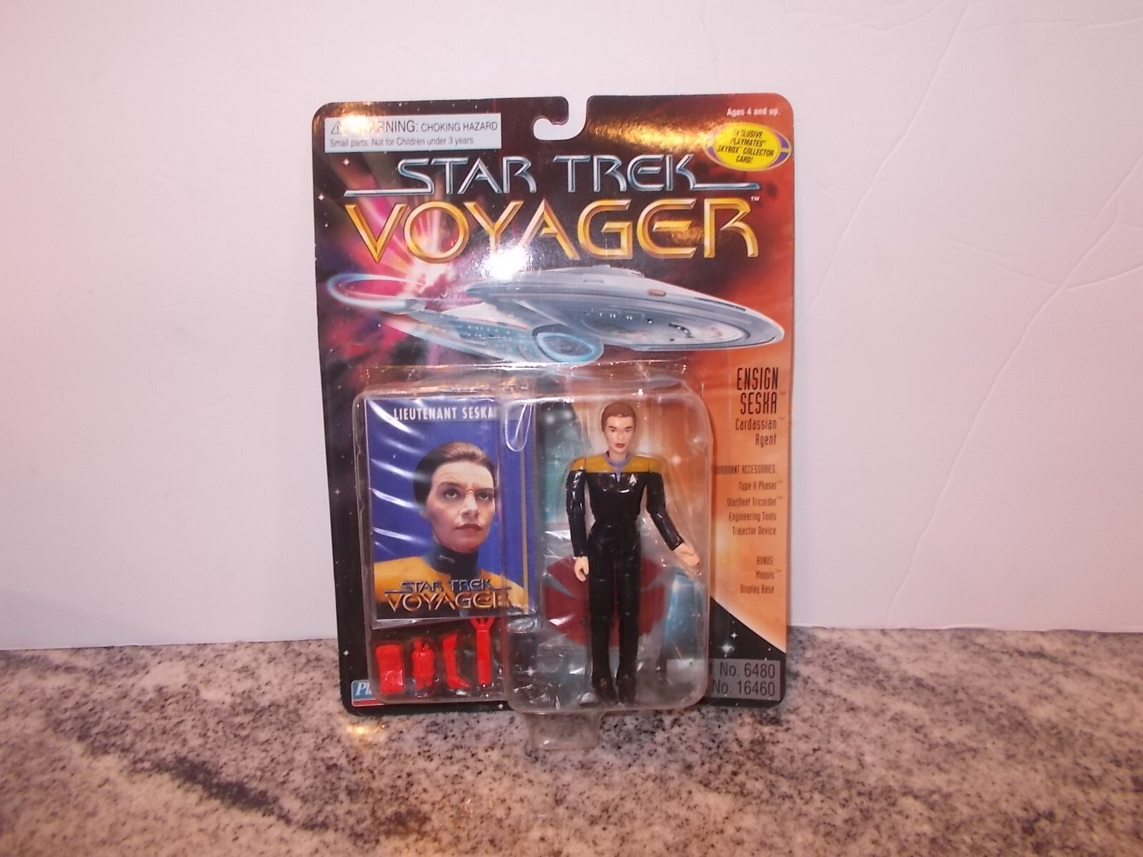 Star Trek Voyager Ensign Sesha 1996 Playmates Action Figure