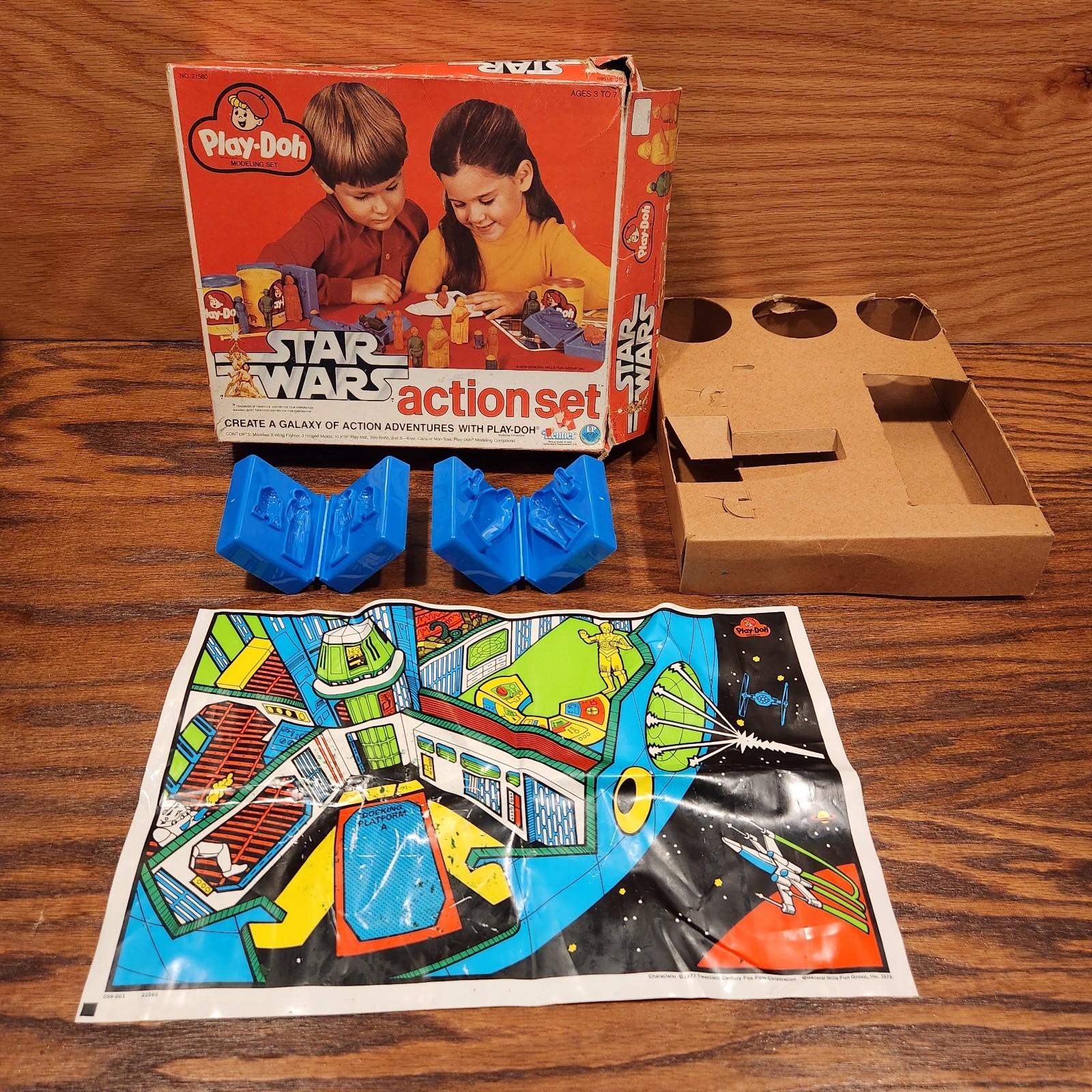 Vintage 1978 Kenner Star Wars Play-Doh Action Set Box Play Mat Molds Incomplete