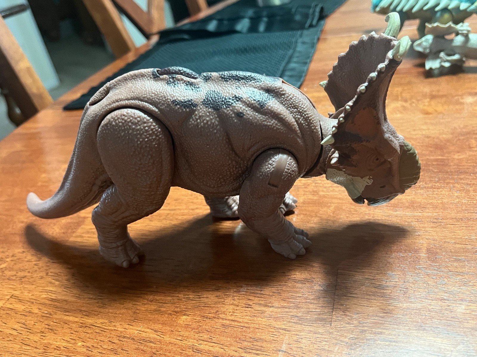 Jurassic World Stegosaurus Action Attack Figure loose