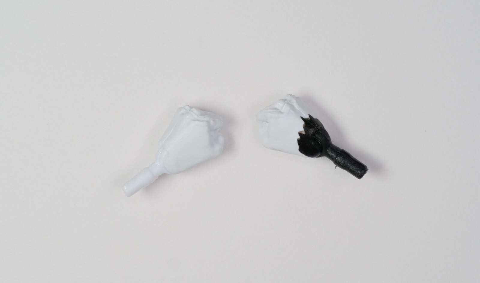 Marvel Legends Female Pair of Fist Hands Custom Fodder 6&Prime; 1/12 Scale Shriek