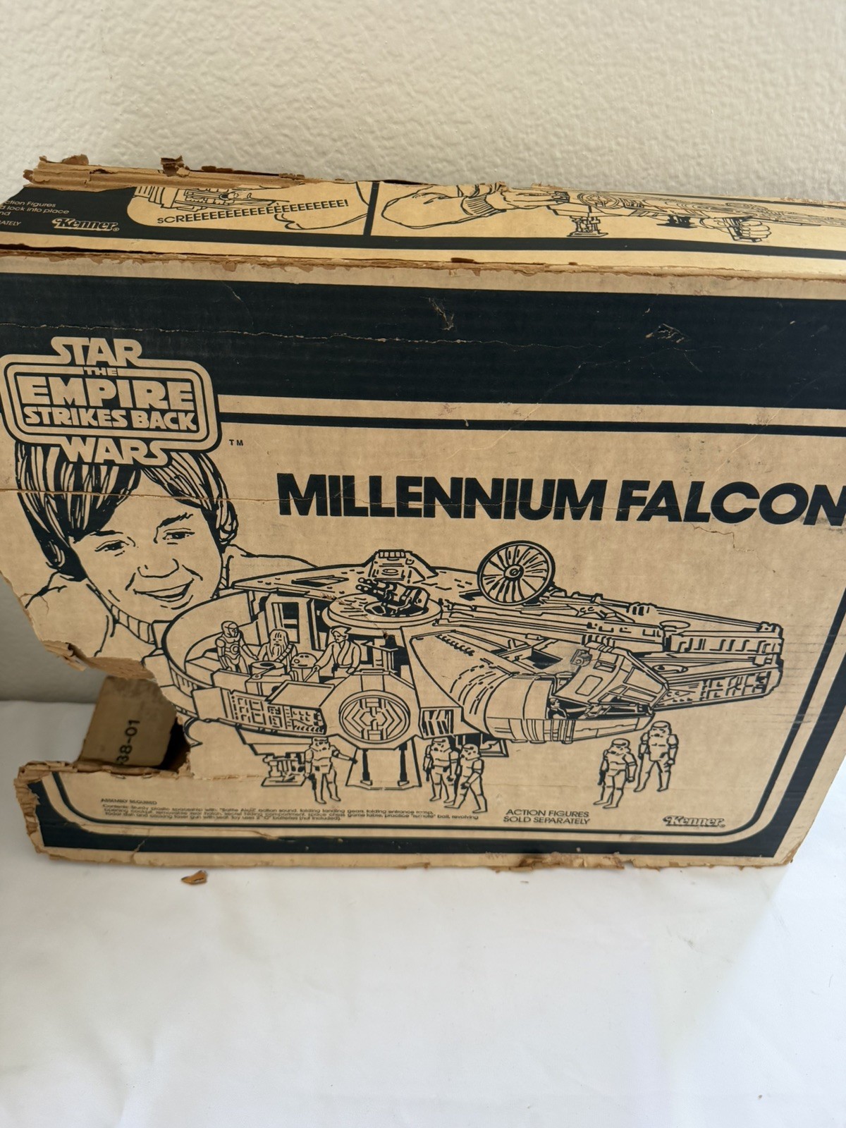 VINTAGE 1983 STAR WARS MILLENIUM FALCON WITH BOX Incomplete ￼