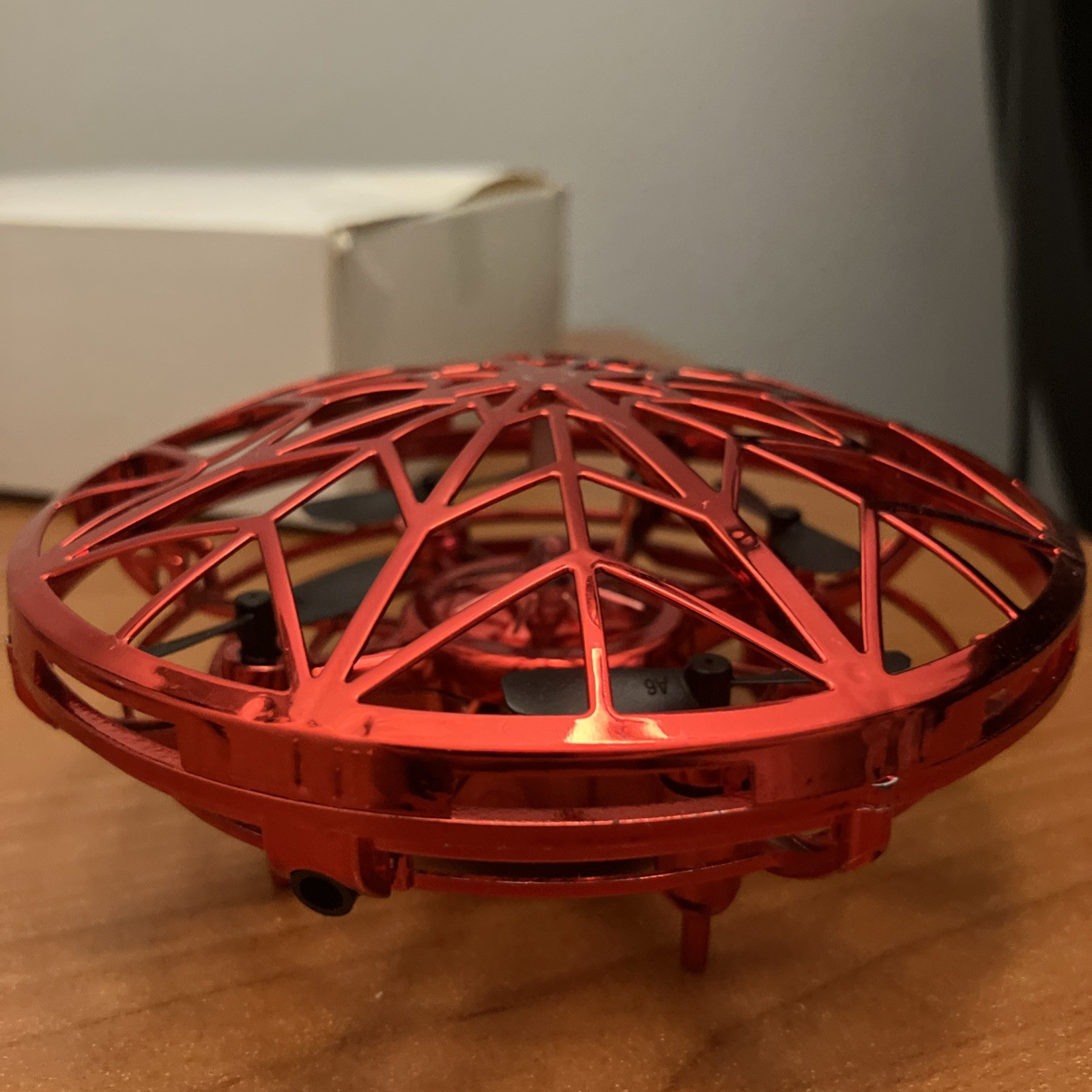AMONIDA Flying Toy, Multiple Play Methods Flying Indoor, TESTED WORKING (Red)