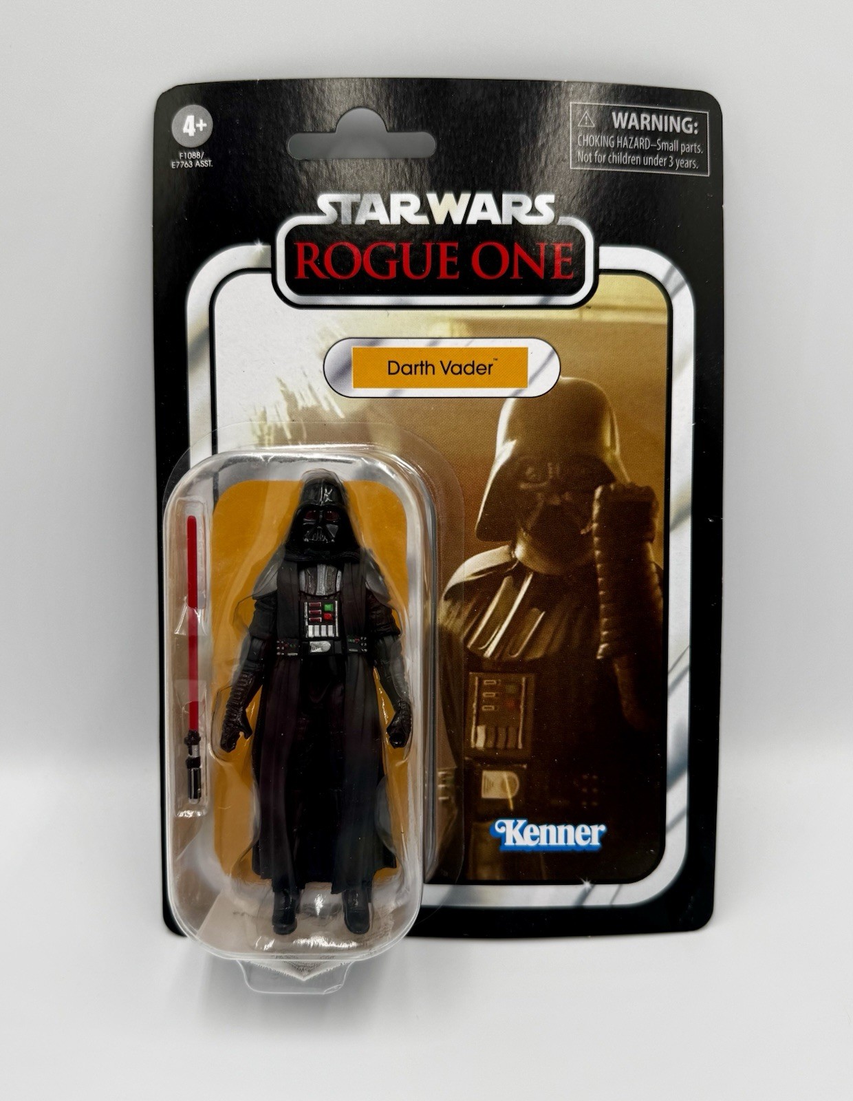 Star Wars Vintage Collection VC178 Darth Vader 3.75&Prime; Action Figure Kenner New
