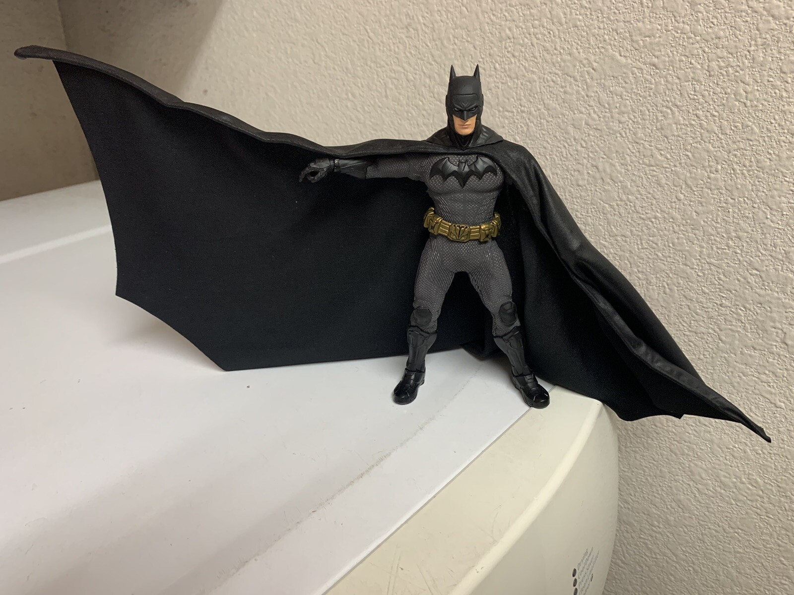 batman mezco one12 custom wired drape leather cape 1:12 NOT FIGURE