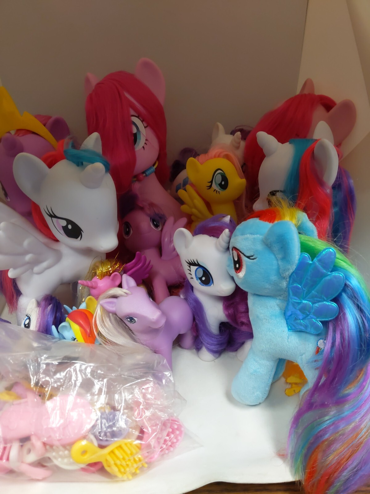 Lot Of 27 My Little Pony Figures All 2000&rsquo;s, Varies Sizes & Bag Of Brushes