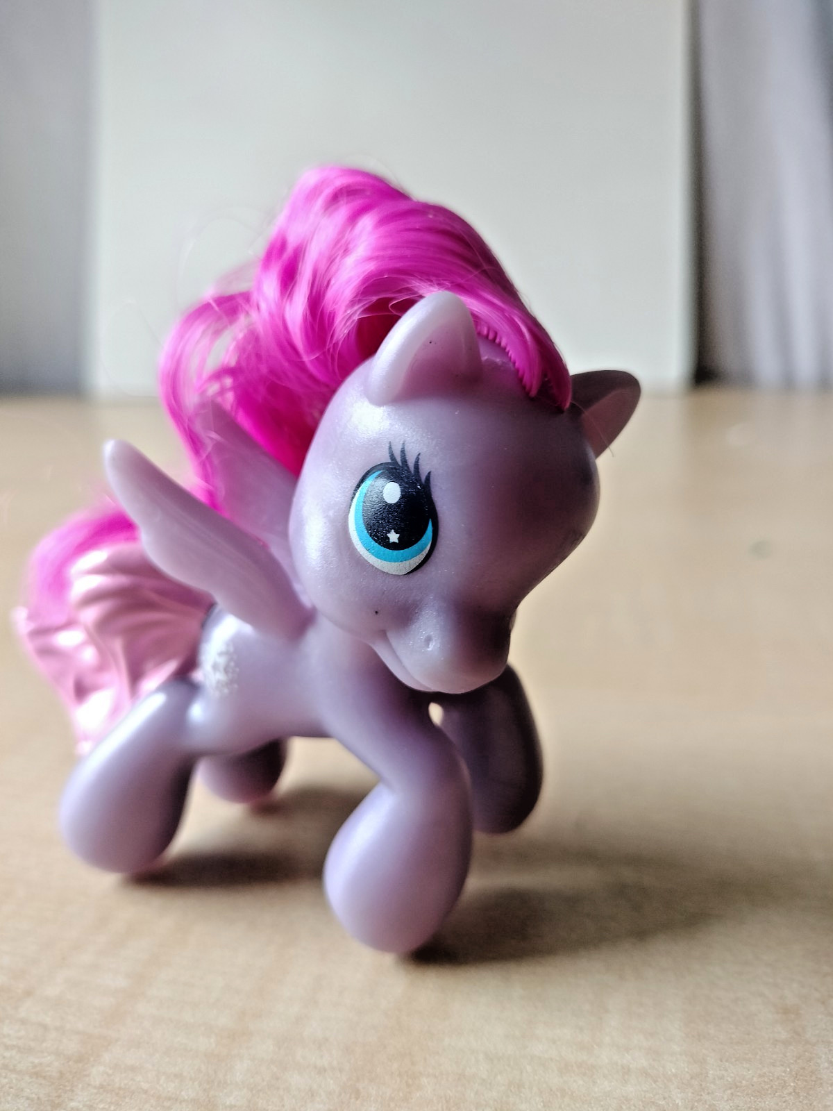My Little Pony 2009 Purple Winged Pink Tale Blue Eyes Collectable Toy – 3&Prime;