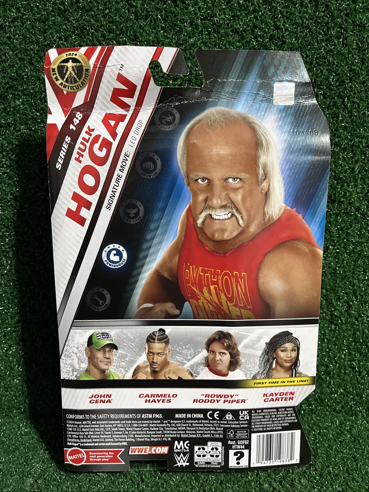 WWE Main Event 148 HULK HOGAN Python Power Shirt Wrestling Figure Card Damage
