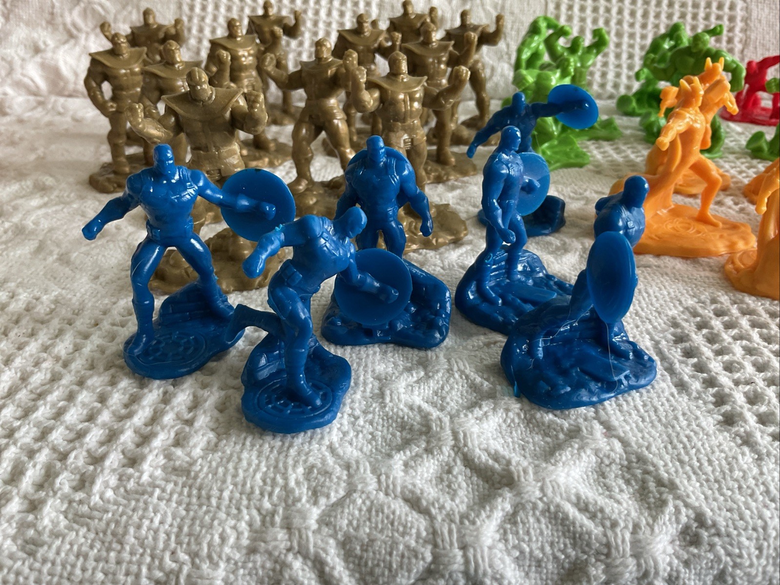 39 Marvel Action Figure Cake Topper/ Diorama Figures Gold Yellow Red Green Blue
