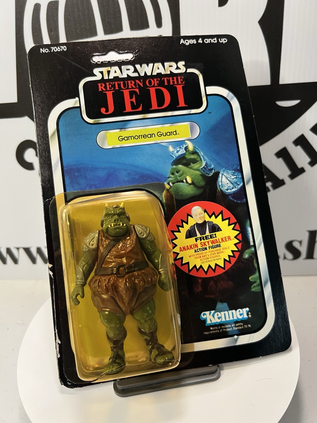 Star Wars Gamorrean Guard ROTJ Kenner Action Figure 79Back Cracked Open Bubble