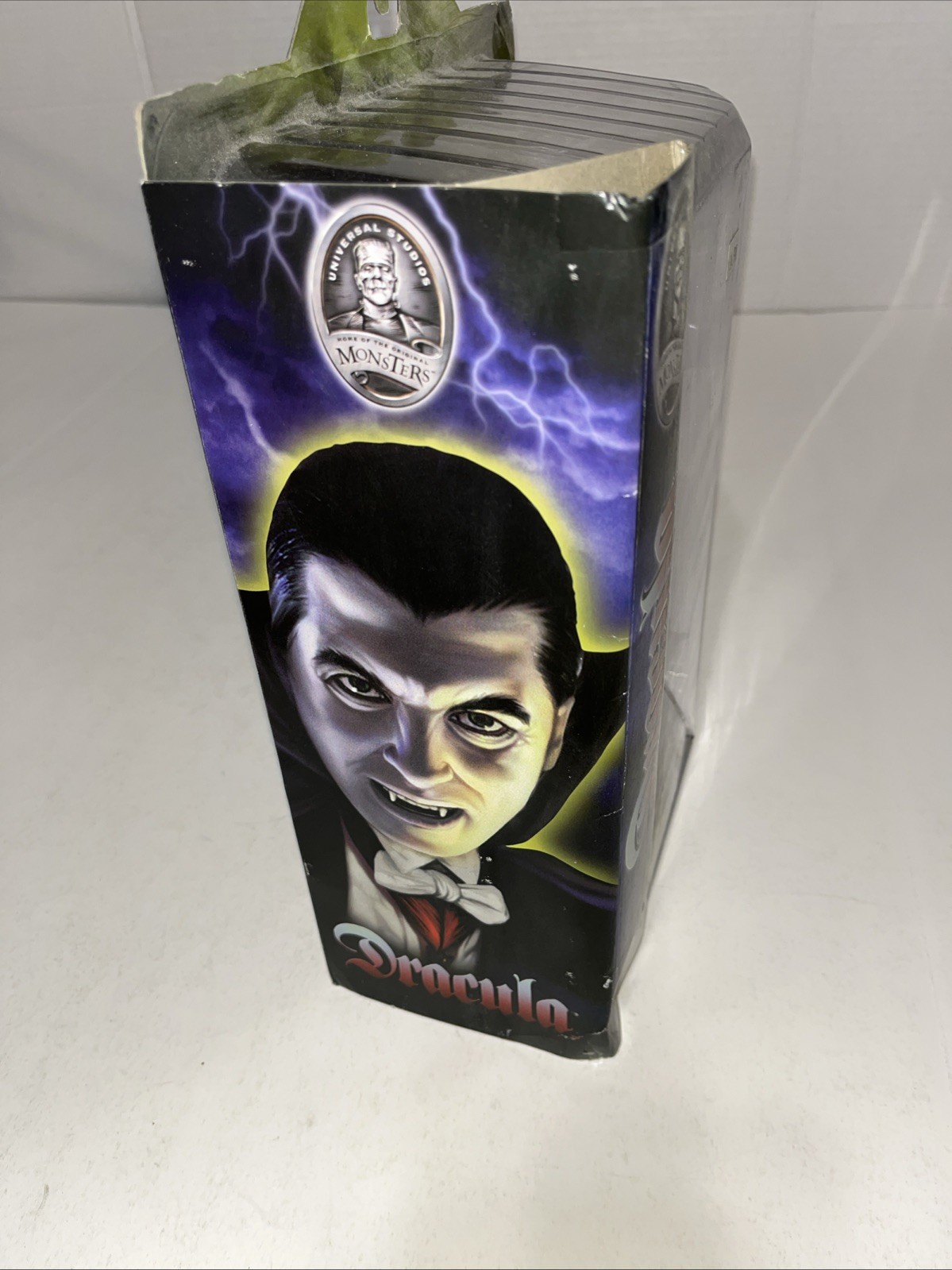 Diamond Universal Studios Monsters Select DRACULA Action Figure * NEW