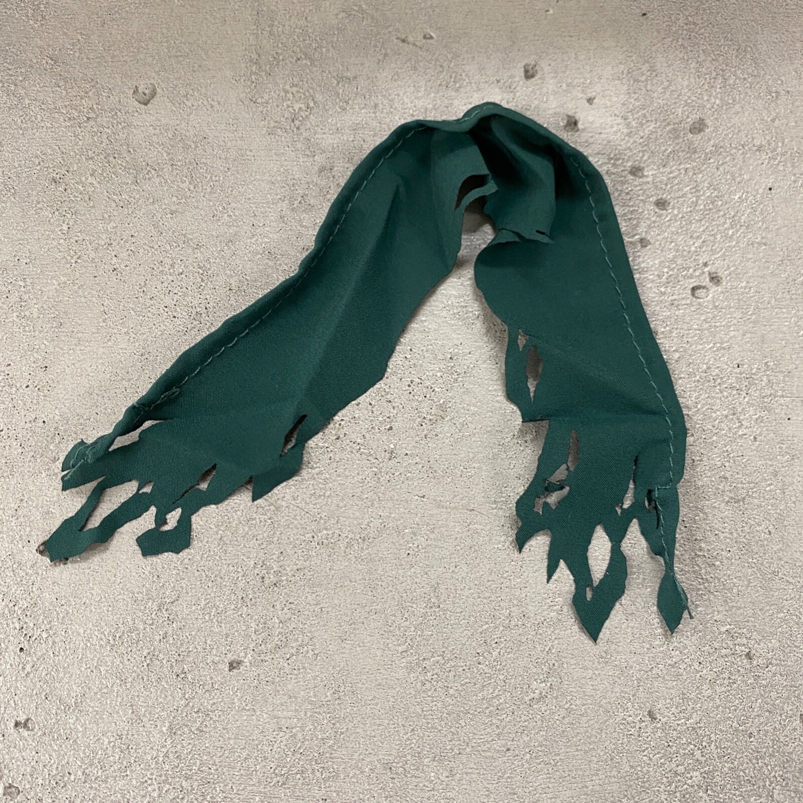 SU-SC-DGN: 1/12 Green Wired Fabric Scarf for 6&Prime; Action Figure
