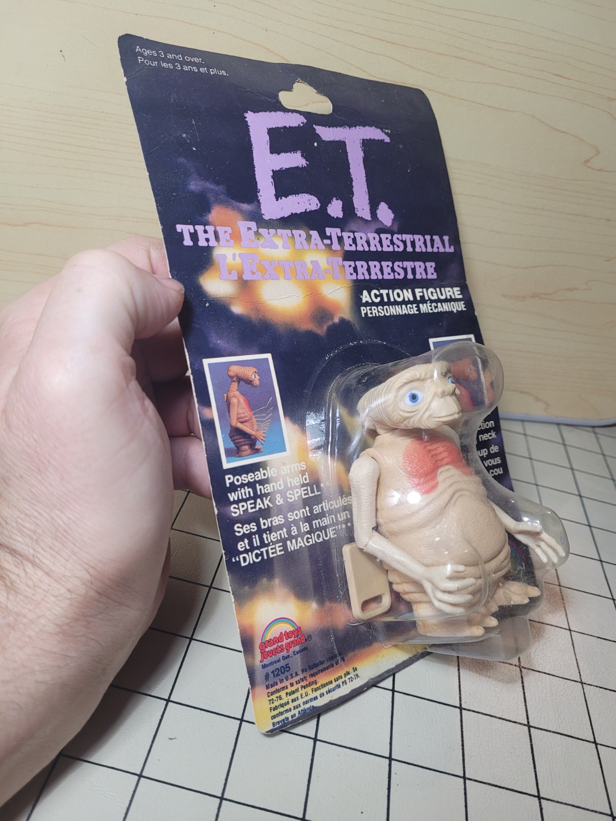 1982 E.T. « The Extra-Terrestrial » Figurine Action Figure ET (NEW IN PACKAGE)