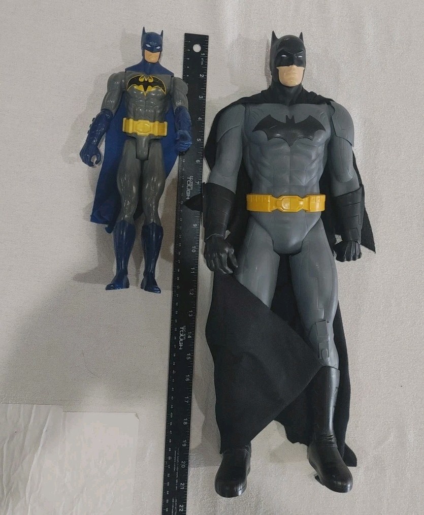 (2) Batman DC Comics Action Figures 20&Prime; 2014 Jakks Pacific & 12&Prime; Mattel